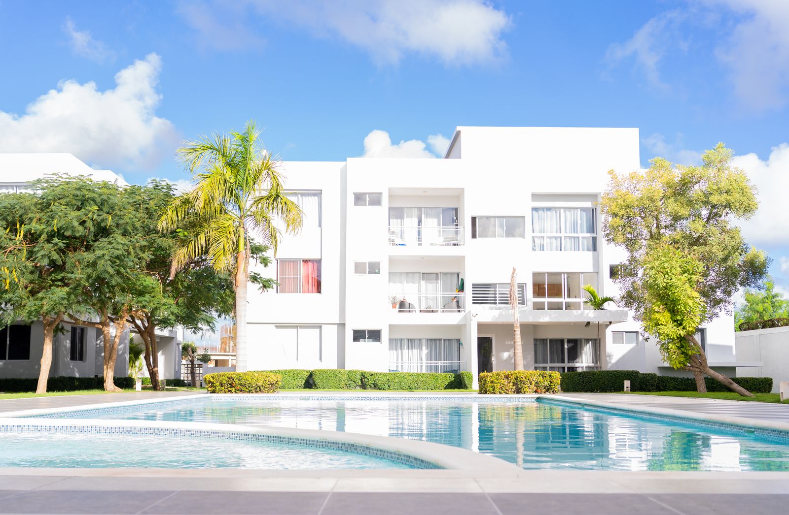 Al Ofuq Residences